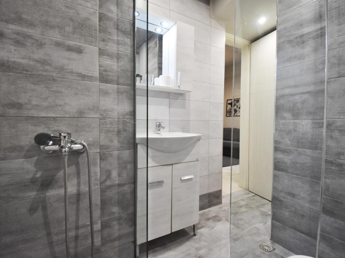 Petite Apartment Atenas Exterior foto
